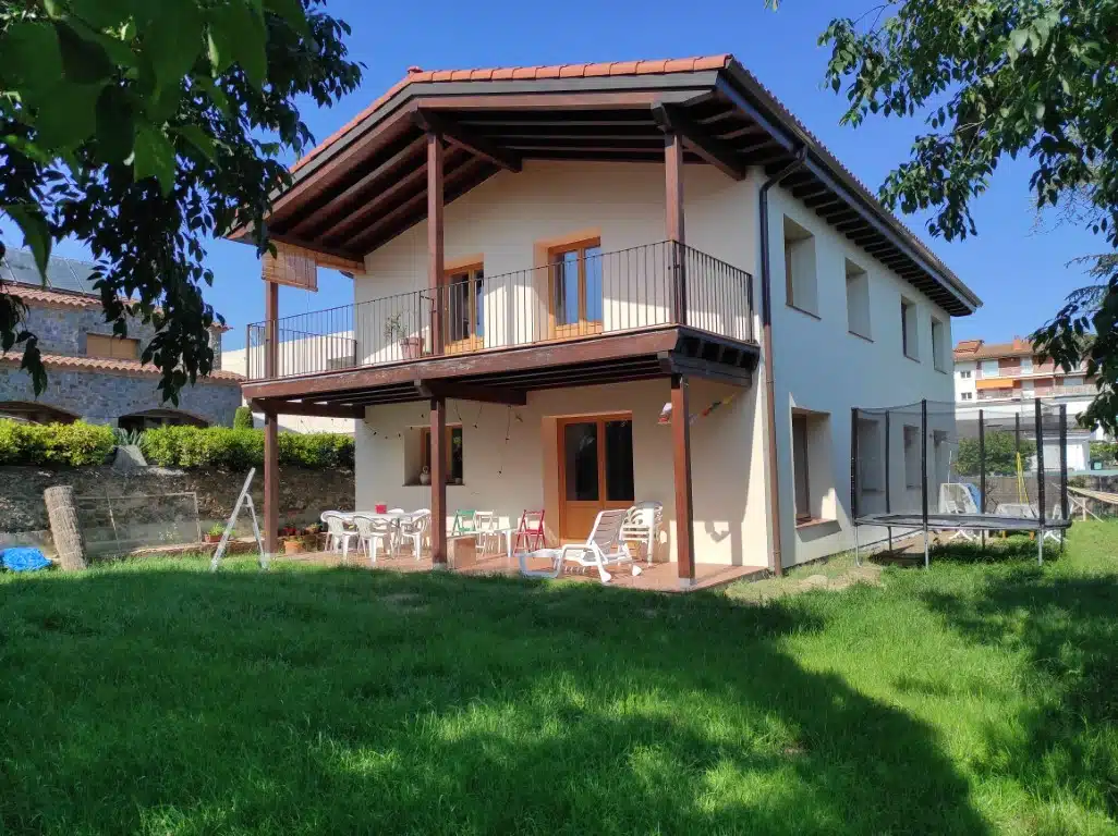 Casa de paja plurifamiliar en Cardedeu